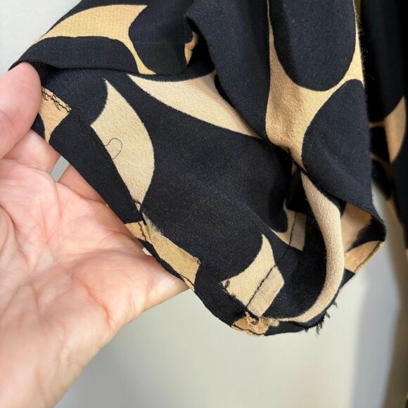 Diane Von Furstenberg Genevieve Spade Graphic Print Dress 6 Faux Wrap Black Tan - Picture 10 of 12